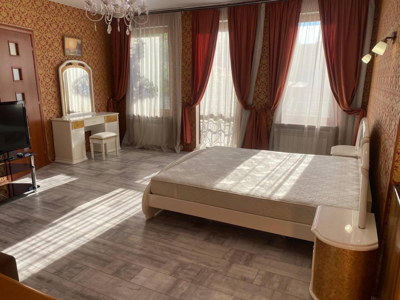Valencia Hotel Oldenburg Bagian luar foto